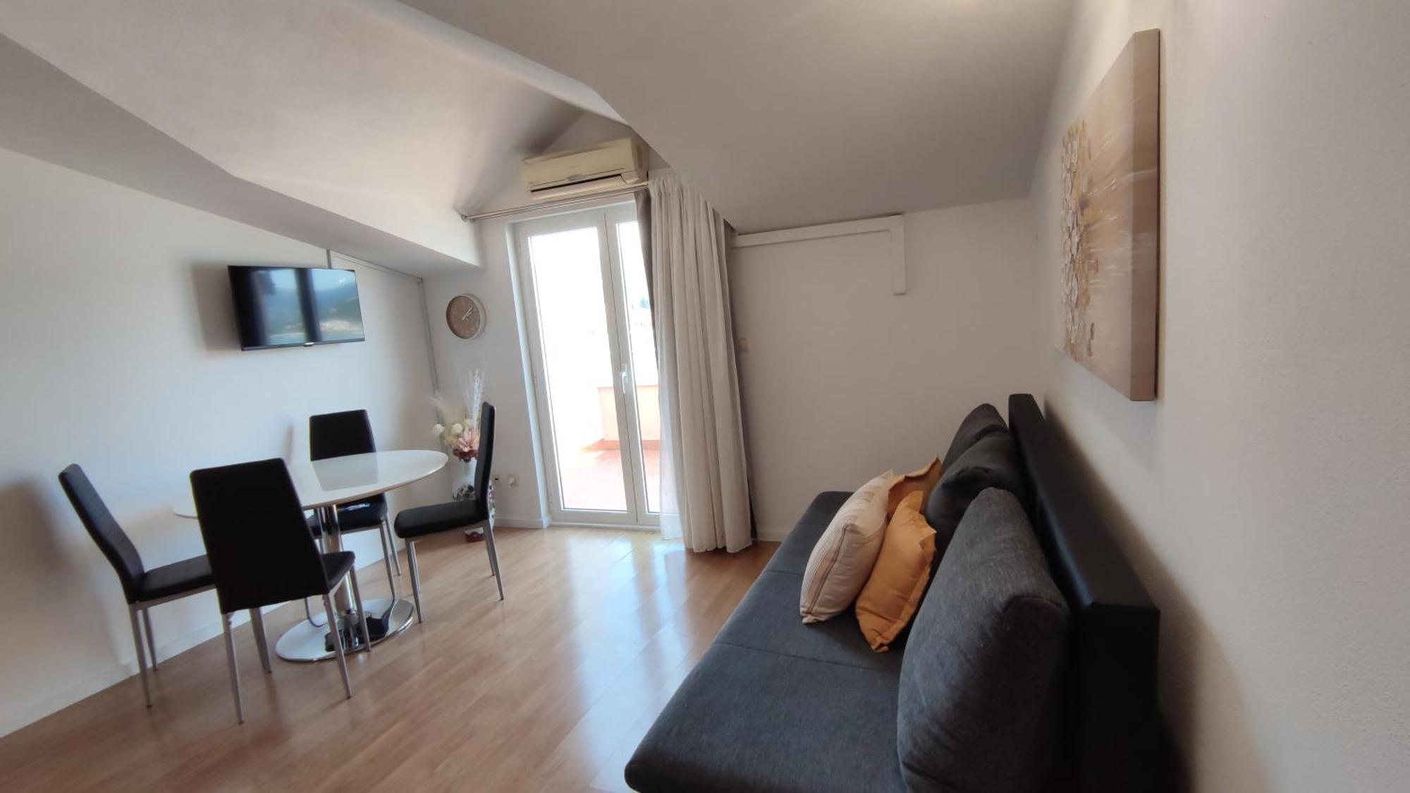 Apartments Kapetanovi Dvori トロギール エクステリア 写真